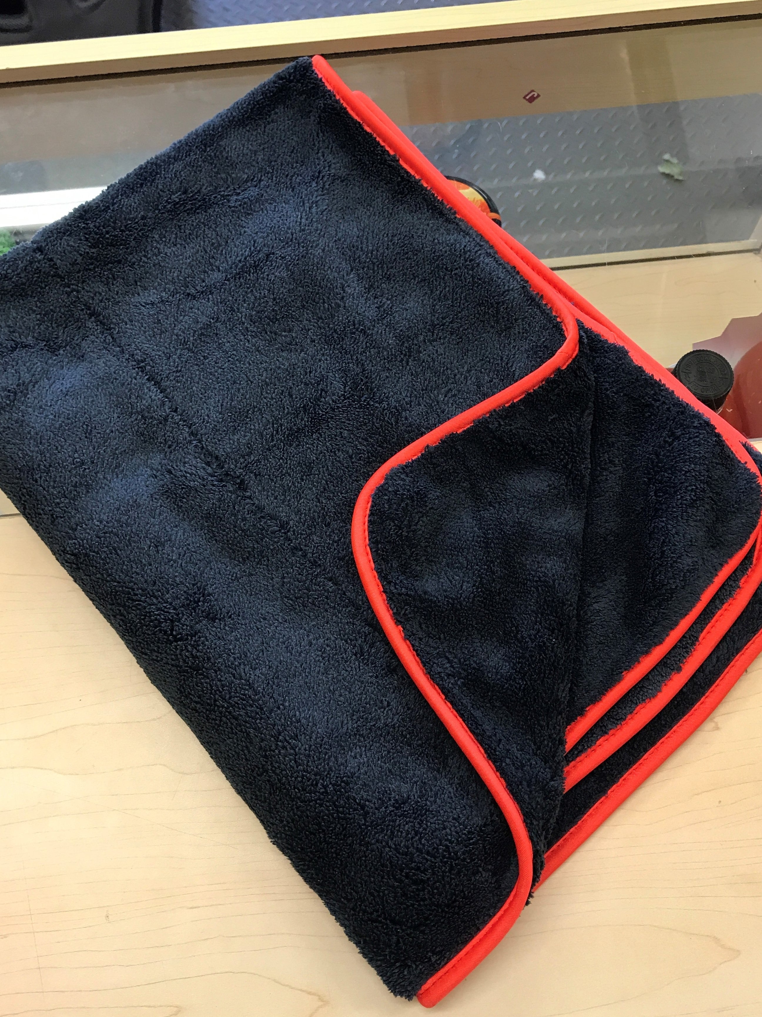 Juicy Super Plush Drying Towel
